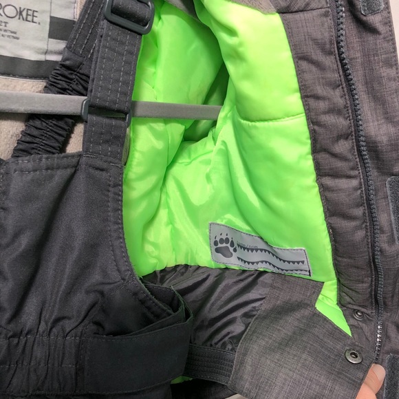 Snow suit - Picture 3 of 3